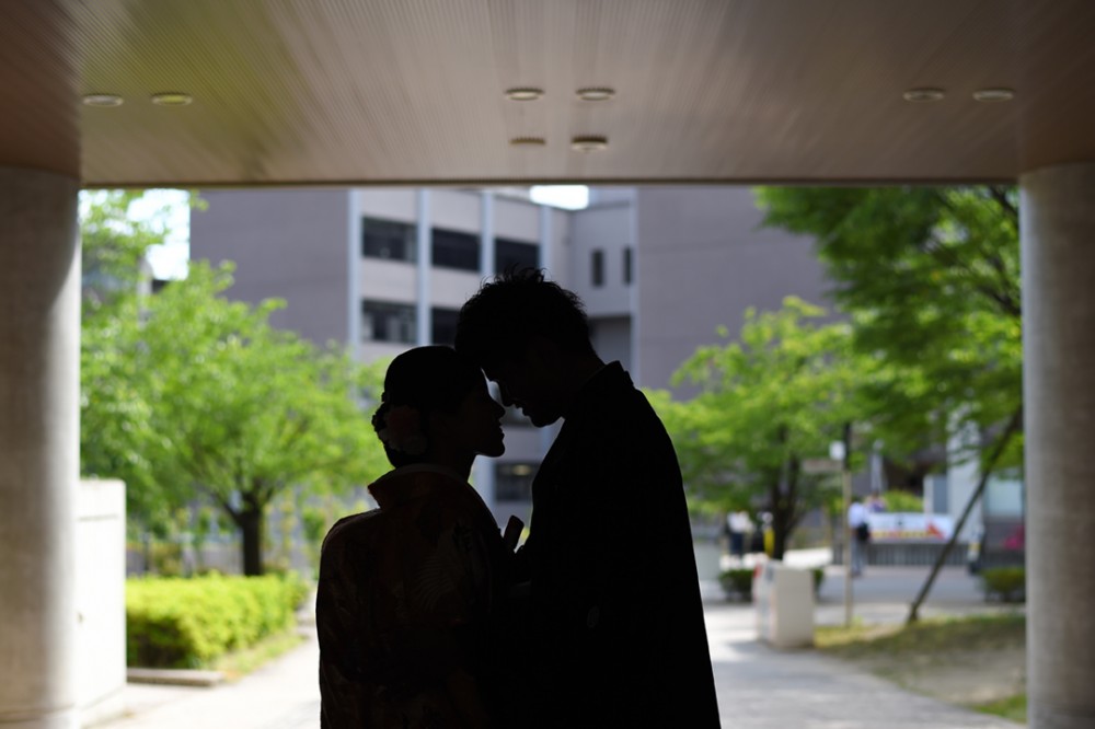 和装の前撮りの人気ショットのシルエット