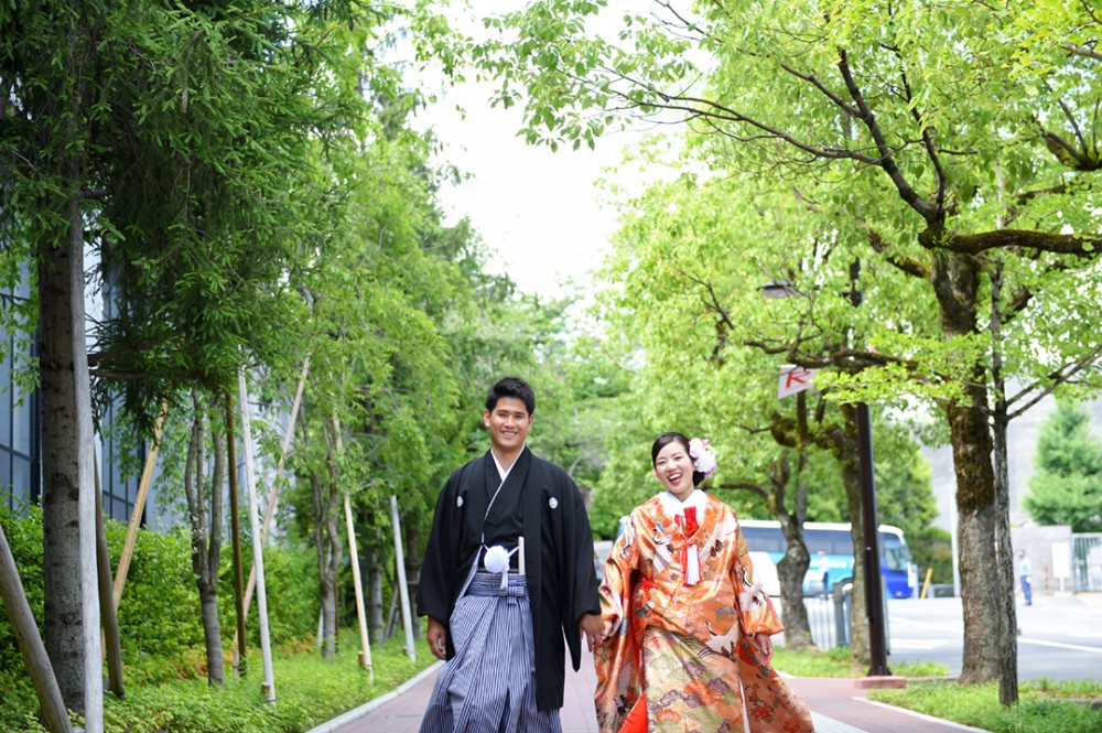和装の花嫁衣装で歩こう